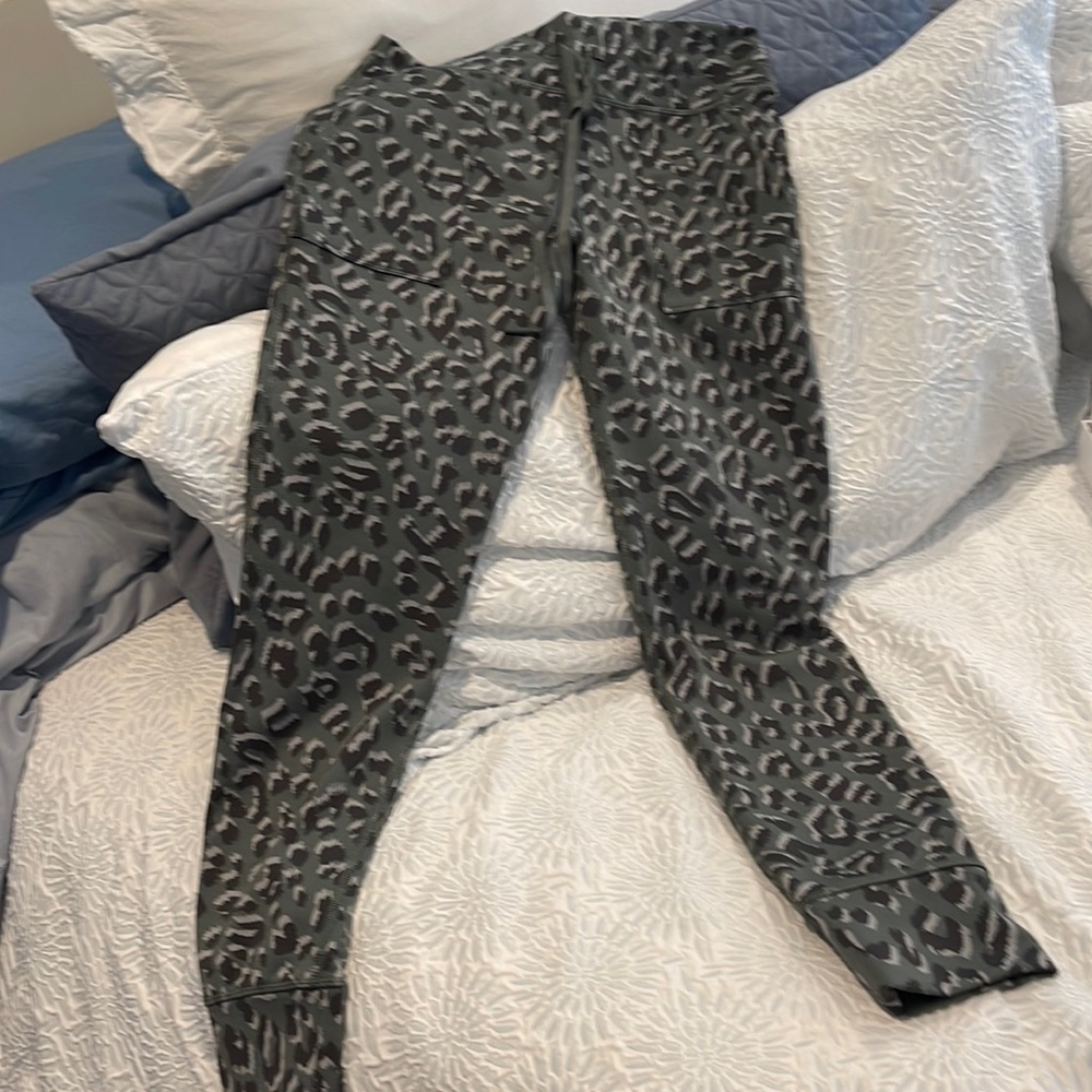 Workout pants perfect condition worn twice